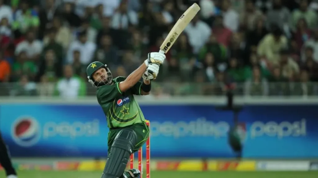 Shahid Afridi and the 158-Metre Six